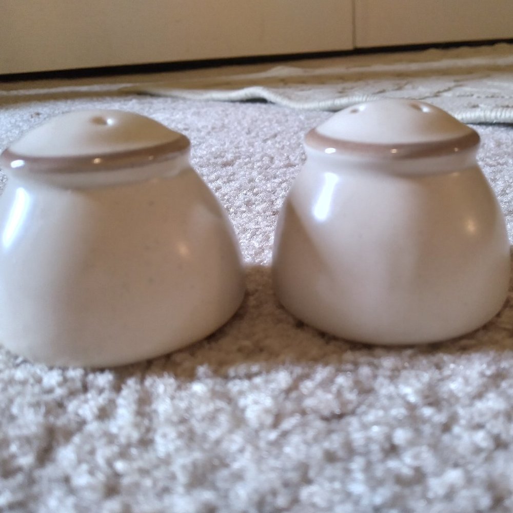 Salt and Pepper Ceramic